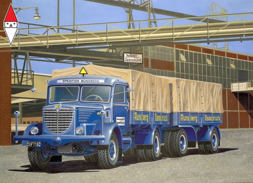 Revell bussing 8000 s 13 - 1/24,