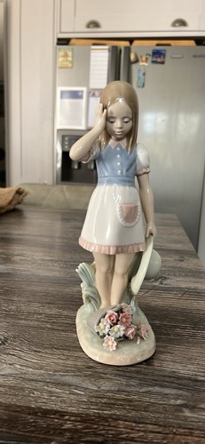 Lladro 1285 dropping the - 1285,