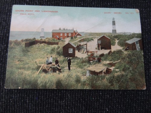 Spurn point and lighthouse - spurn,