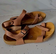 Yokono Womans Size 3 Tan Leather Toepost Jesus Sandals Lovely Summer Wear