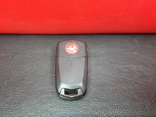 Vauxhall button key remote - 2,