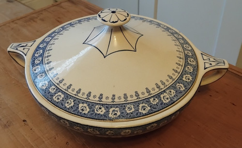 Vintage brittania pottery made - vintage,