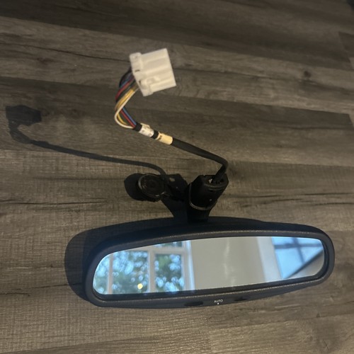Rear view mirror - view, jaguar
