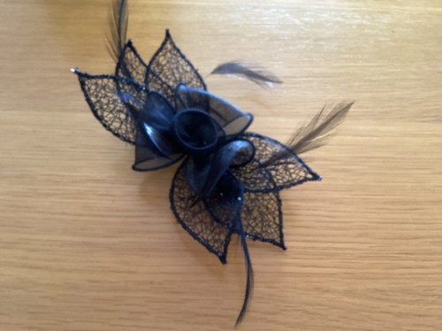 Black fasinator good - , condition