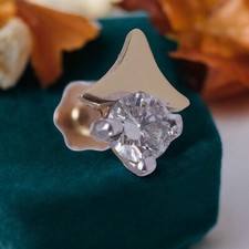 Stunning 0.10 ctw Round