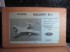 Vintage Contrail Vickers Valiant B1 l model kit 1/72 scale