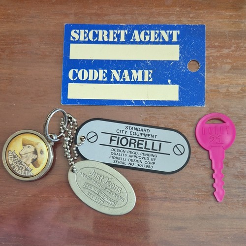 Vintage keyring tag lot - tag,