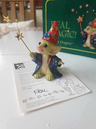Pocket dragons presentation - pocket,