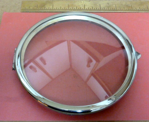 Good old bracket mantle clock - old,