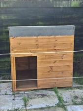 UNUSED EXCELLENT CONDITION WOODEN DOG KENNEL AND RUN