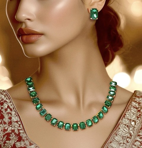 Single line emerald necklace - single-line,