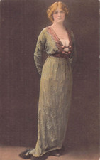 POSTCARD - EDWARDIAN ACTRESS - GLADYS COOPER - FAULKNER - GREEN DRESS