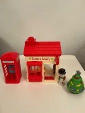 ELC Happyland Drs surgery, telephone box, Xmas tree & snowman, sounds working 