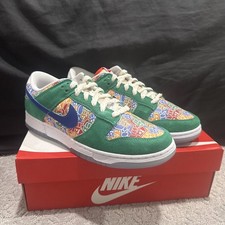 Nike Dunk Low Foam Finger
