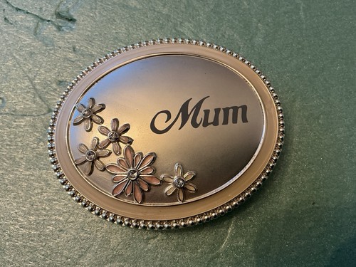 Silver tone mum pocket compact - mum,