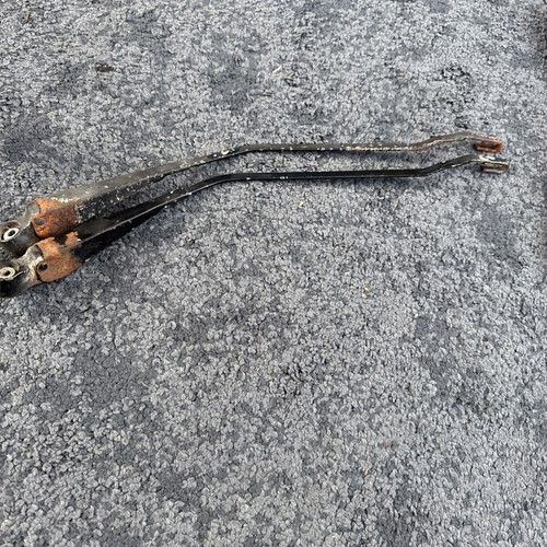 T25 front wiper arms pair - vw,