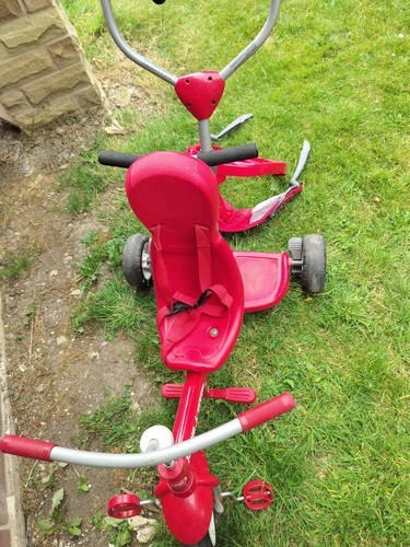 Radio flyer trike - radio,