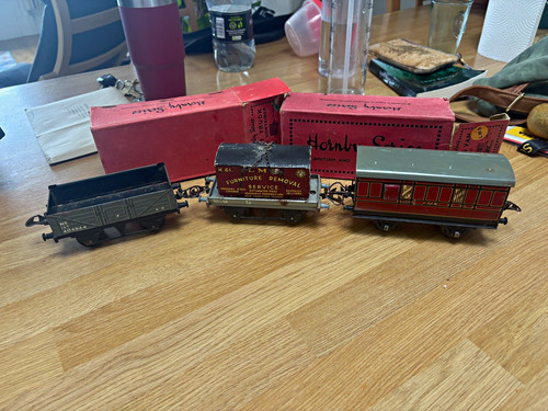 Hornby gauge set of 3 - o,