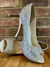 Benjamin Adams London Charlize Ivory Duchesse Silk Size 5 / 38 shoes, Bridal etc