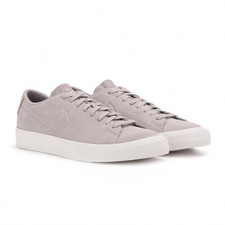 Nike 880872 005 Blazer Studio