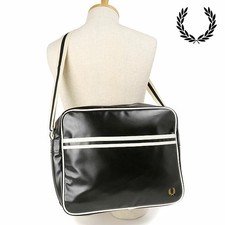 FRED PERRY Classic Shoulder