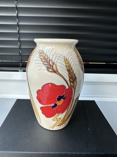 Moorcroft harvest poppy vase - moorcroft,