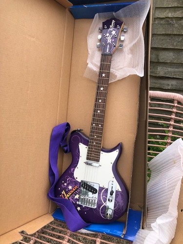 Hannah montana electric guitar - hannah,