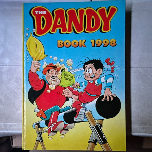 The dandy book 1998 - book, annual