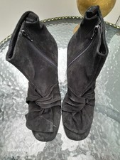 Kennel & Schmenger Shoes Size 5, New