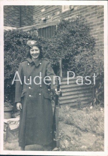 Woman soldier wwii 1940s - woman,