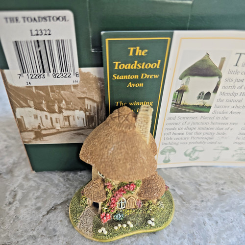 Lilliput lane the toadstool - lane,