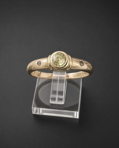 9ct gold peridot handcrafted - &,