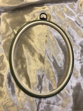 Anchor Flexi- Hoop& Picture Frame 8.5x10.5” , Green