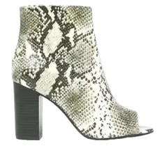 MARKS & SPENCER VEGAN SNAKE