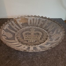 Royal Commemorative Queen Victoria Gold Jubilee Glass Decorative Bowl 1837-1887