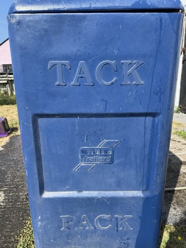 Ifor willaims tack - ifor, locker
