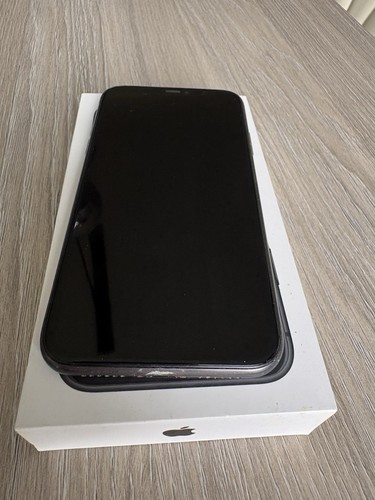 Iphone with box 64gb - 11,