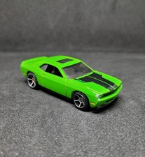 Hot Wheels 08 dodge challenger