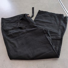 George Size 16/18 Black Cotton