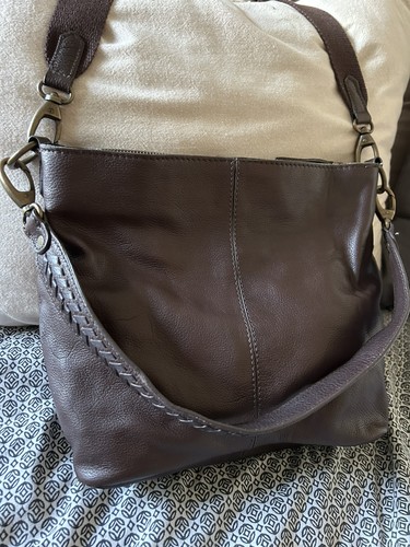 Fat face brown leather ladies - face,