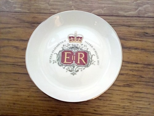 Vintage queen elizabeth - vintage, ii
