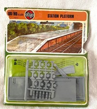 AIRFIX STATION PALTFORM