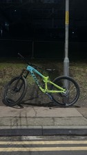 Trek Slash 9.7 Mountain Bike