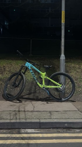 Trek slash mountain bike - trek,