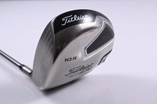 Left Hand Titleist 909 D2 Driver / 10.5 Degree / Regular Flex Diamana 65 Shaft