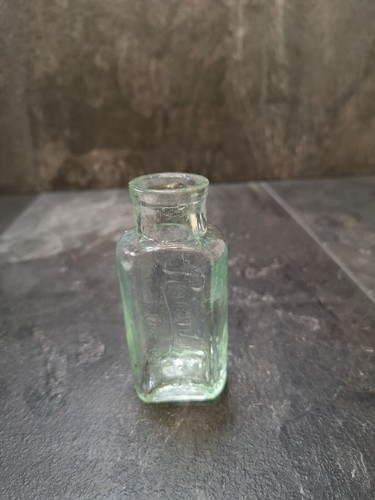 1905 aqua glass rowntrees - 1905,