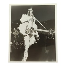 Elvis Presley Glossy 8x10