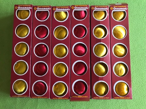 Vtg red gold christmas - 30,