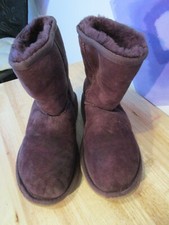 UGG UK 3 US 4 Dark Purple Suede Boots