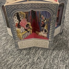 Puss in Boots: A Peepshow Book